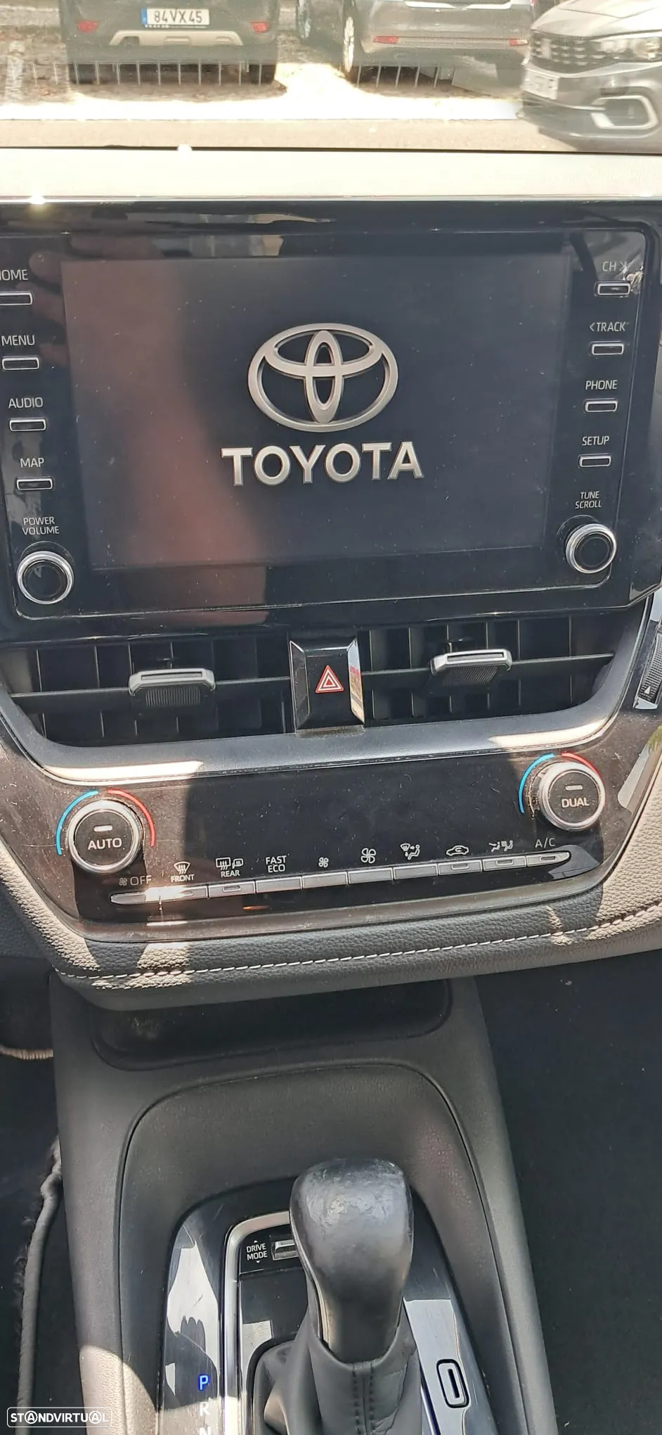Toyota Corolla Touring Sports 1.8 Hybrid Comfort+P.Sport - 12