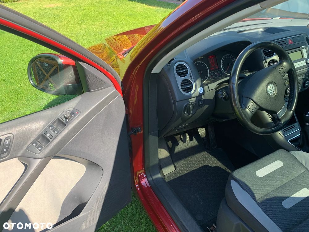 Volkswagen Tiguan 2.0 TDI DPF 4Motion Exclusive - 8