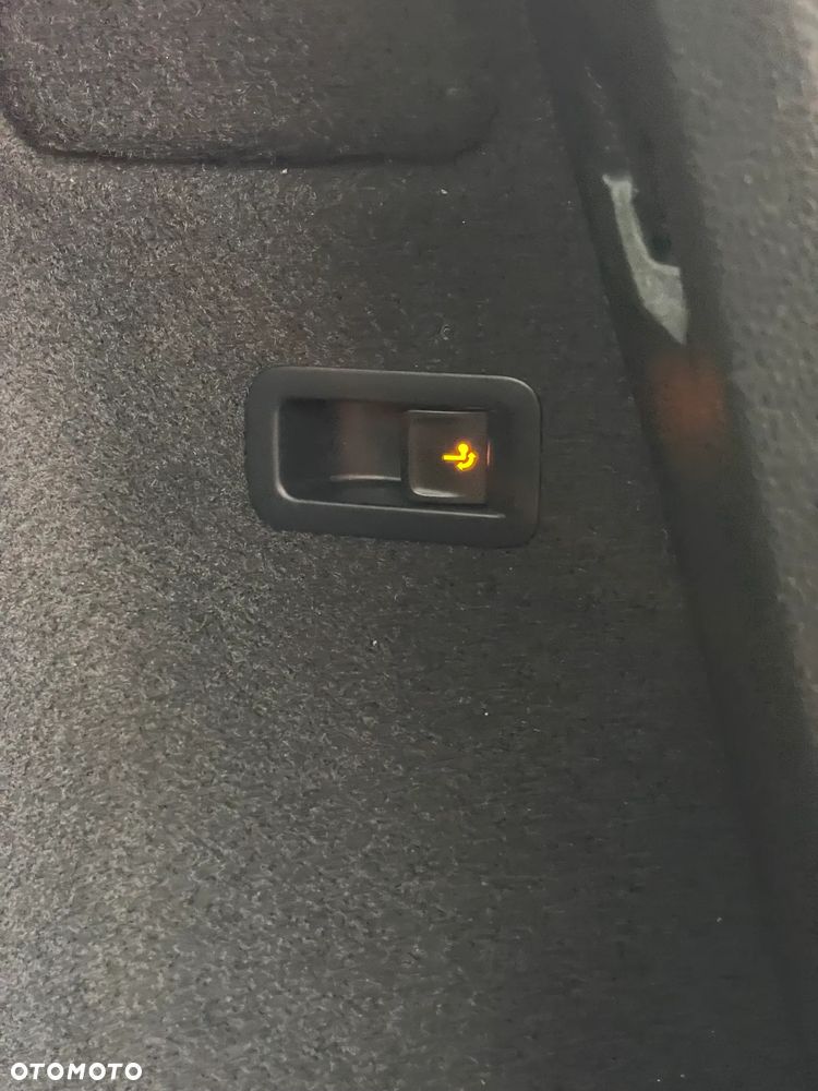 Skoda Karoq 2.0 TDI SCR 4x4 Sportline DSG - 30