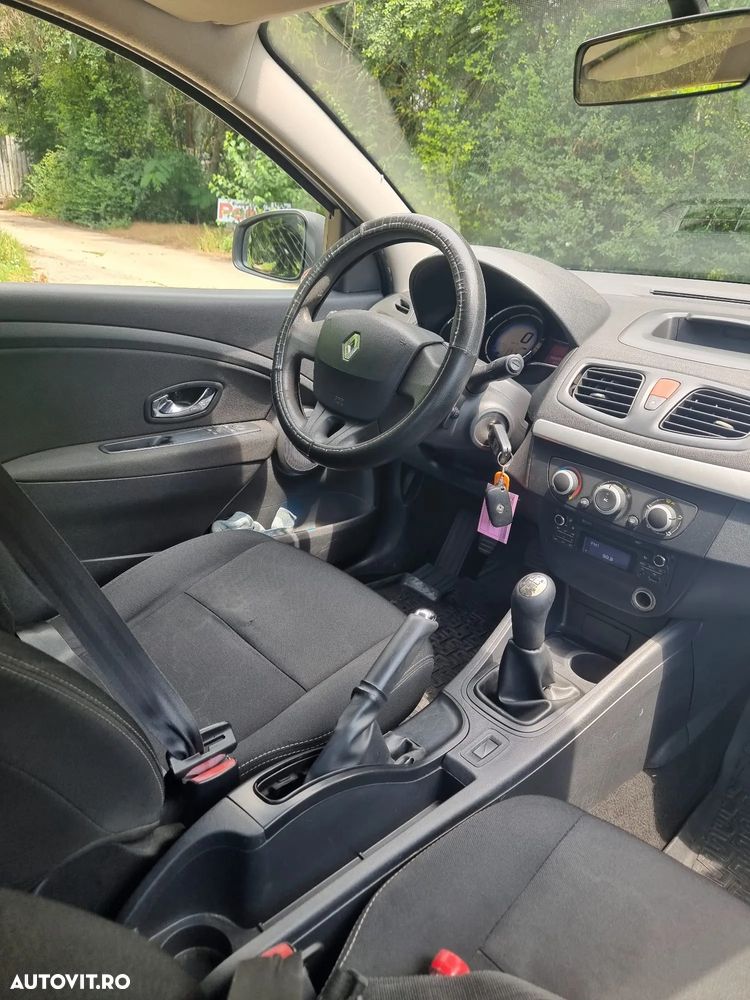 Renault Fluence 1.6 Authentique - 17