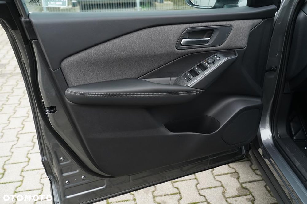 Nissan Qashqai 1.3 DIG-T mHEV Acenta Xtronic - 10