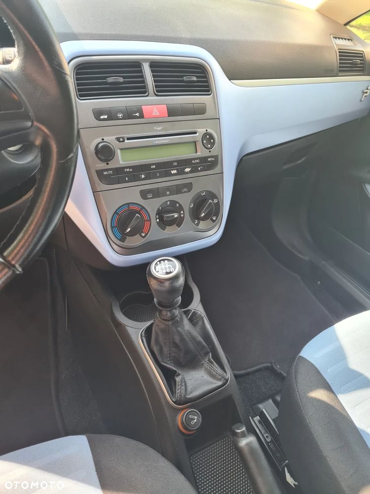 Fiat Punto 1.4 16V Dynamic - 14