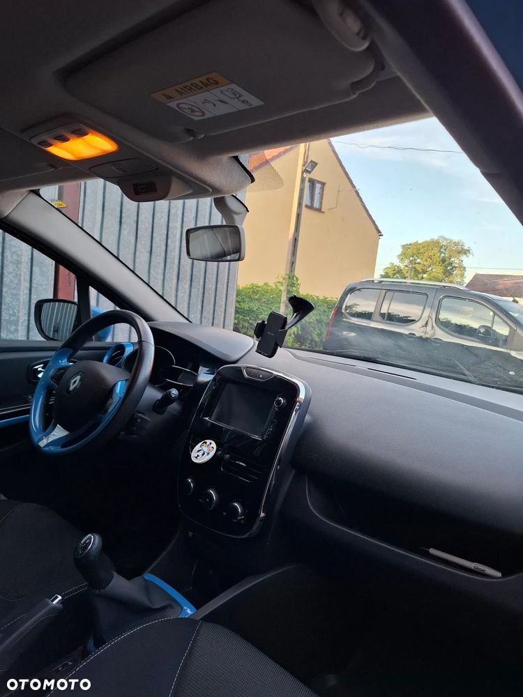 Renault Clio 1.2 16V Intens - 4