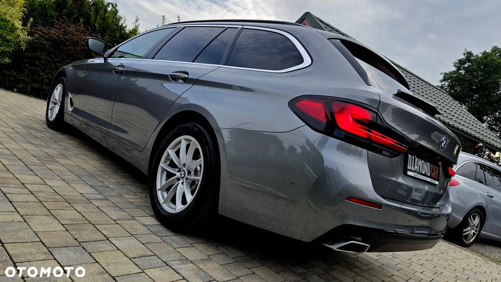 BMW Seria 5 520i Luxury Line - 18
