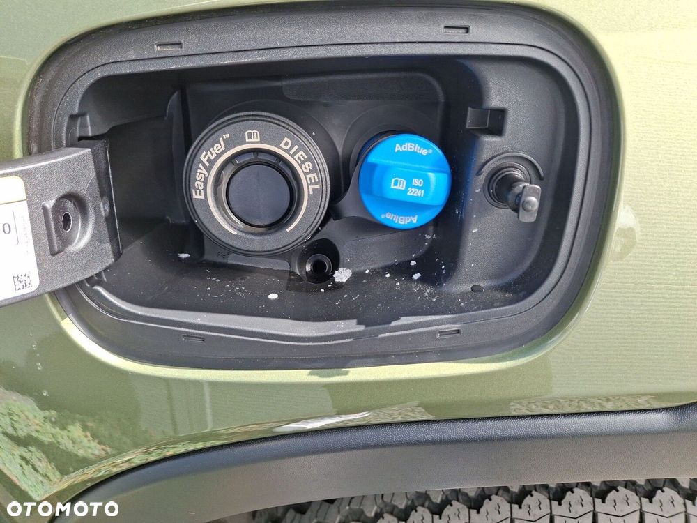 Volkswagen Amarok - 21