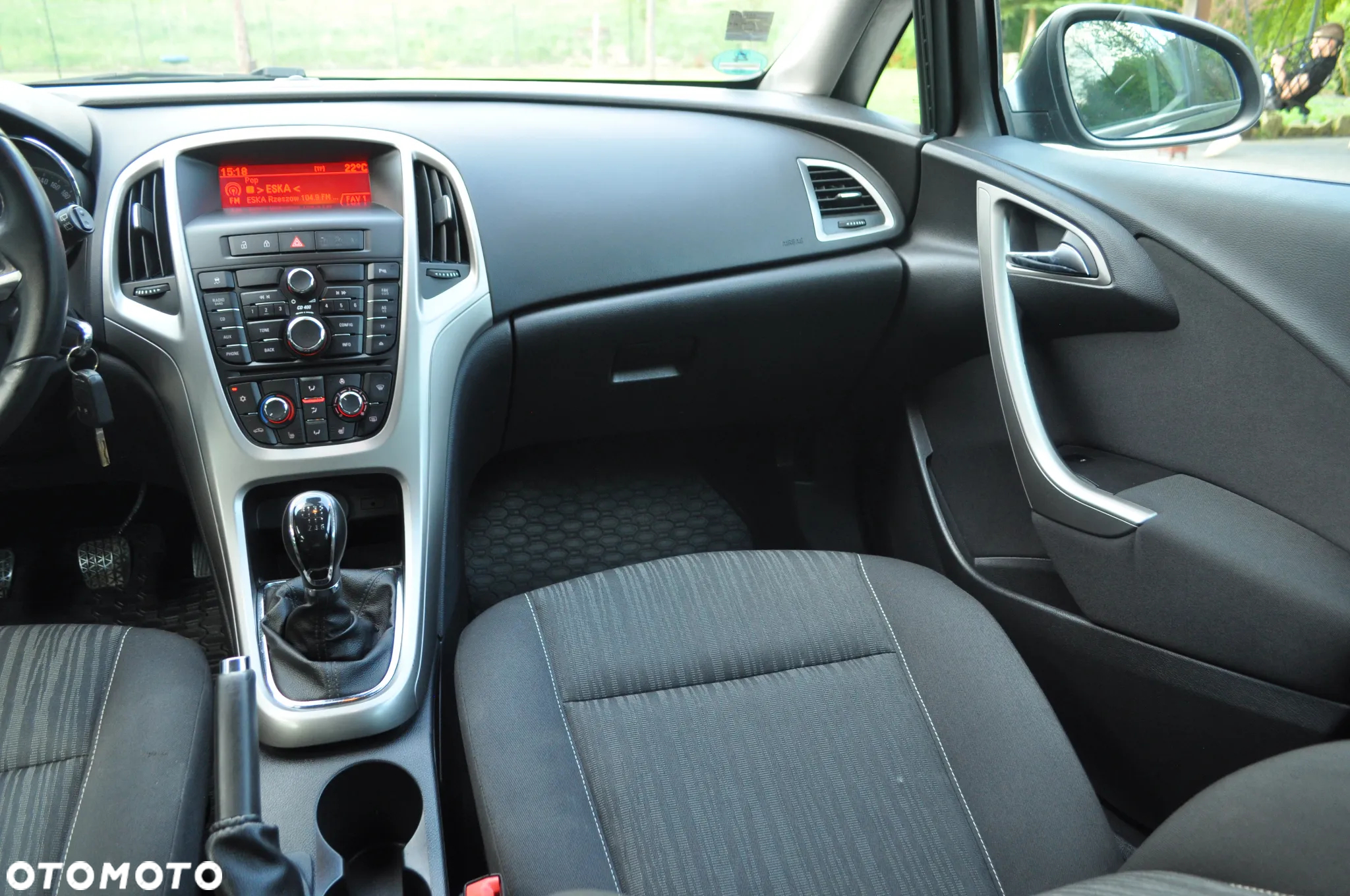 Opel Astra IV 1.4 T Cosmo S&S - 23