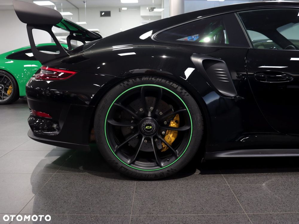 Porsche 911 GT3 RS - 13