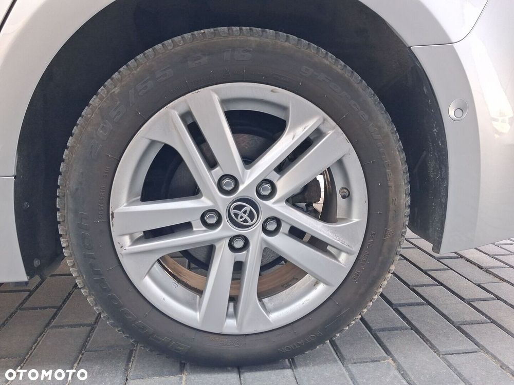 Toyota Corolla 1.8 Hybrid Comfort - 23