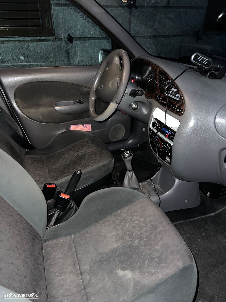 Ford Fiesta - 4