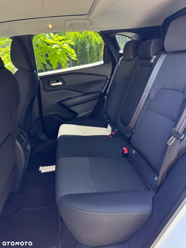 Nissan Qashqai 1.3 DIG-T MHEV N-Connecta Xtronic - 17