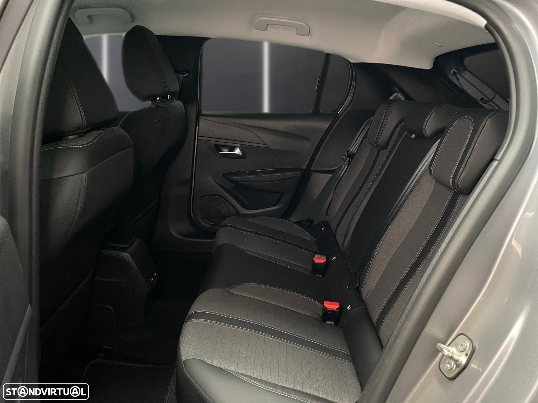 Peugeot e-208 50 kWh Allure Pack - 24