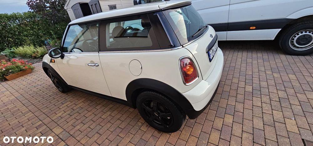MINI ONE Standard - 4