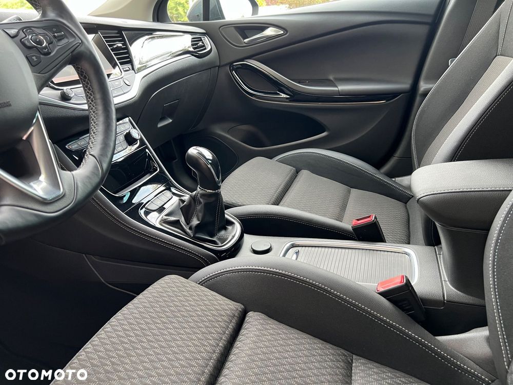 Opel Astra 1.4 Turbo Innovation - 35