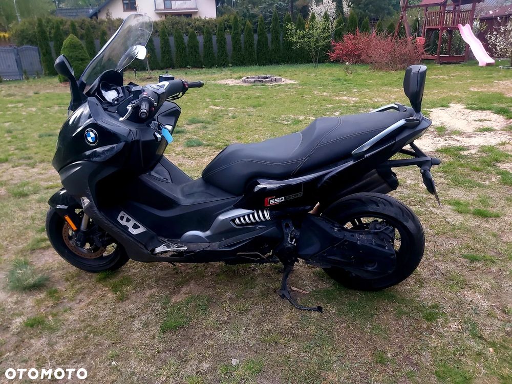 BMW F - 19