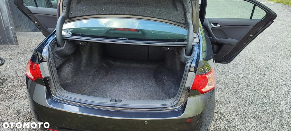 Honda Accord 2.0 Lifestyle - 11