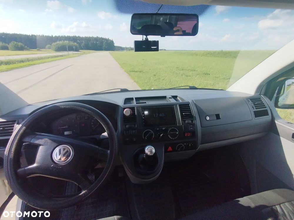 Volkswagen Transporter - 11