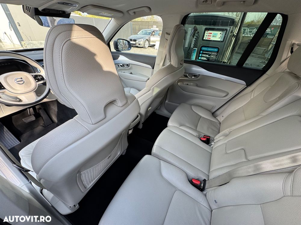 Volvo XC 90 D5 AWD Geartronic Momentum - 5