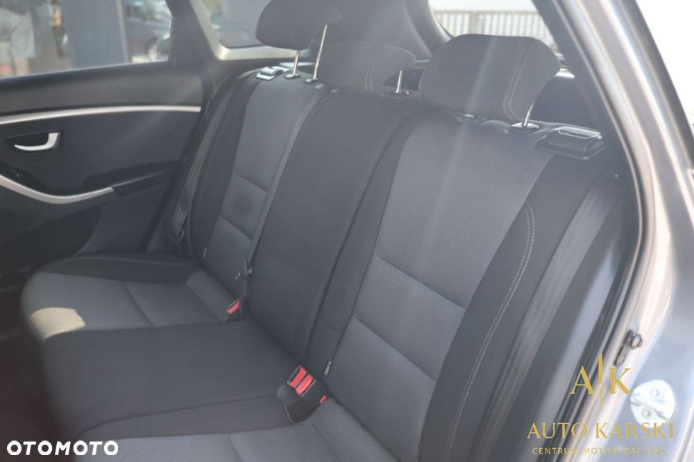 Hyundai i30 - 33
