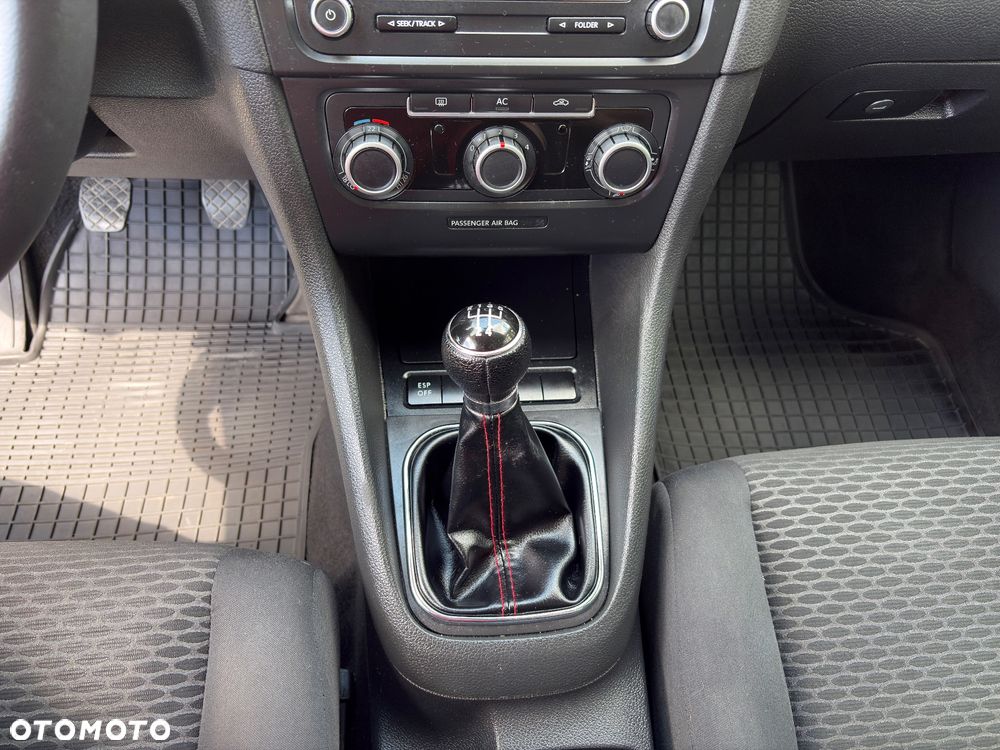 Volkswagen Golf - 19