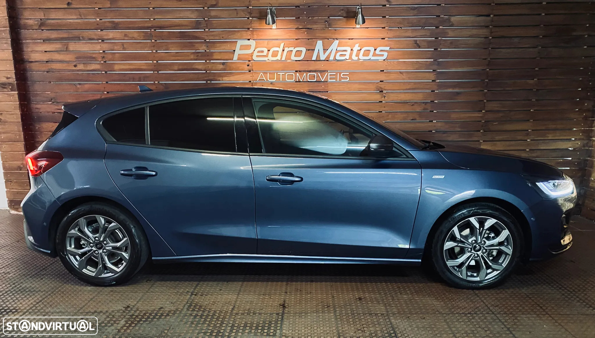 Ford Focus 1.0 EcoBoost MHEV ST-Line X - 4