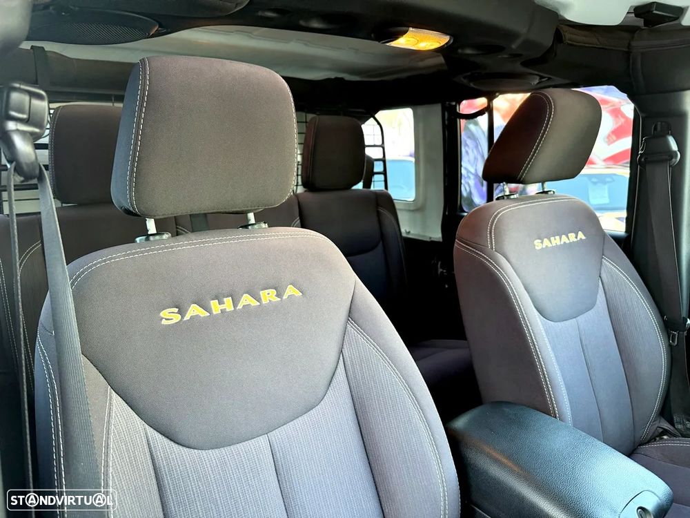 Jeep Wrangler Unlimited 2.8 CRD ATX Sahara Adventure Edition - 35