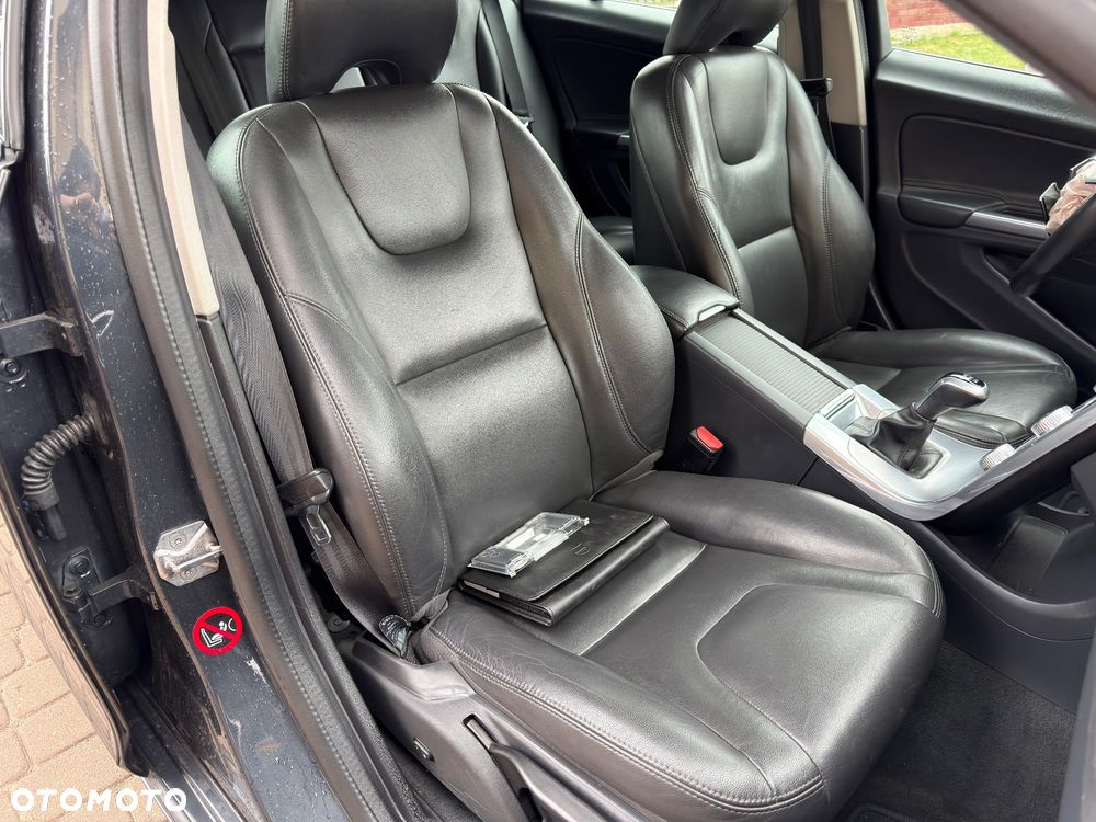 Volvo V60 D4 Drive-E Summum - 12