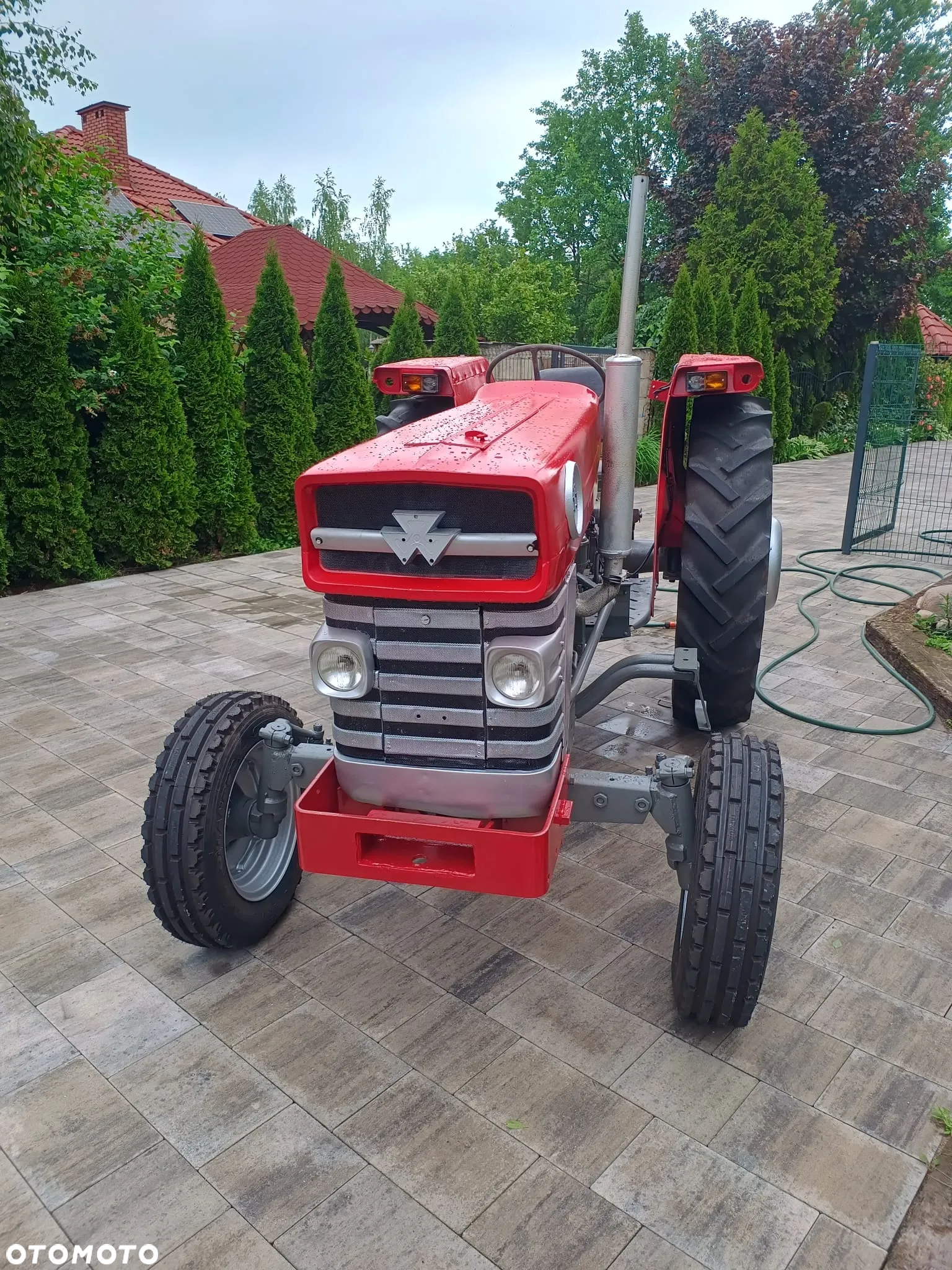 Massey Ferguson - 4