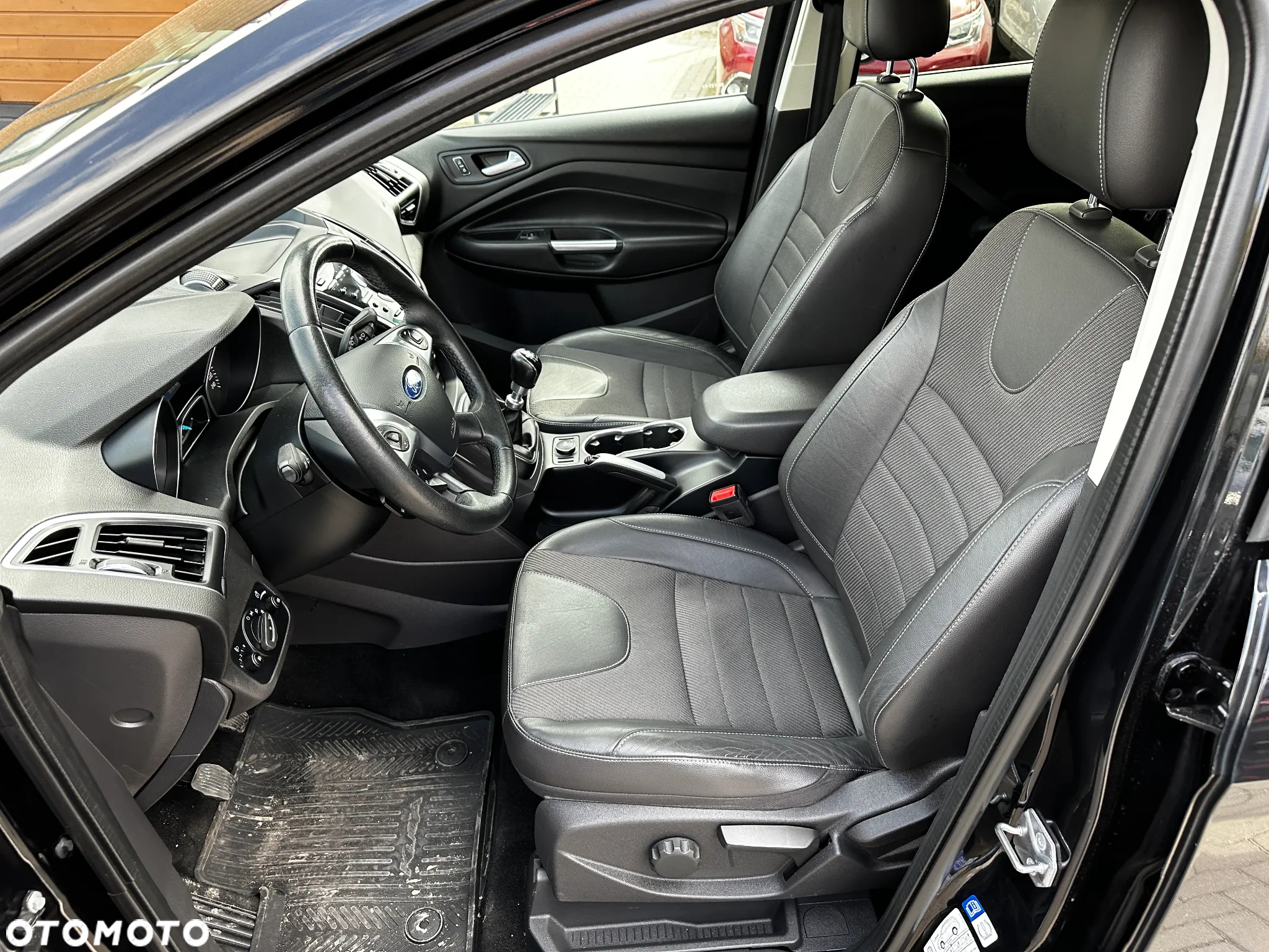 Ford Kuga - 19