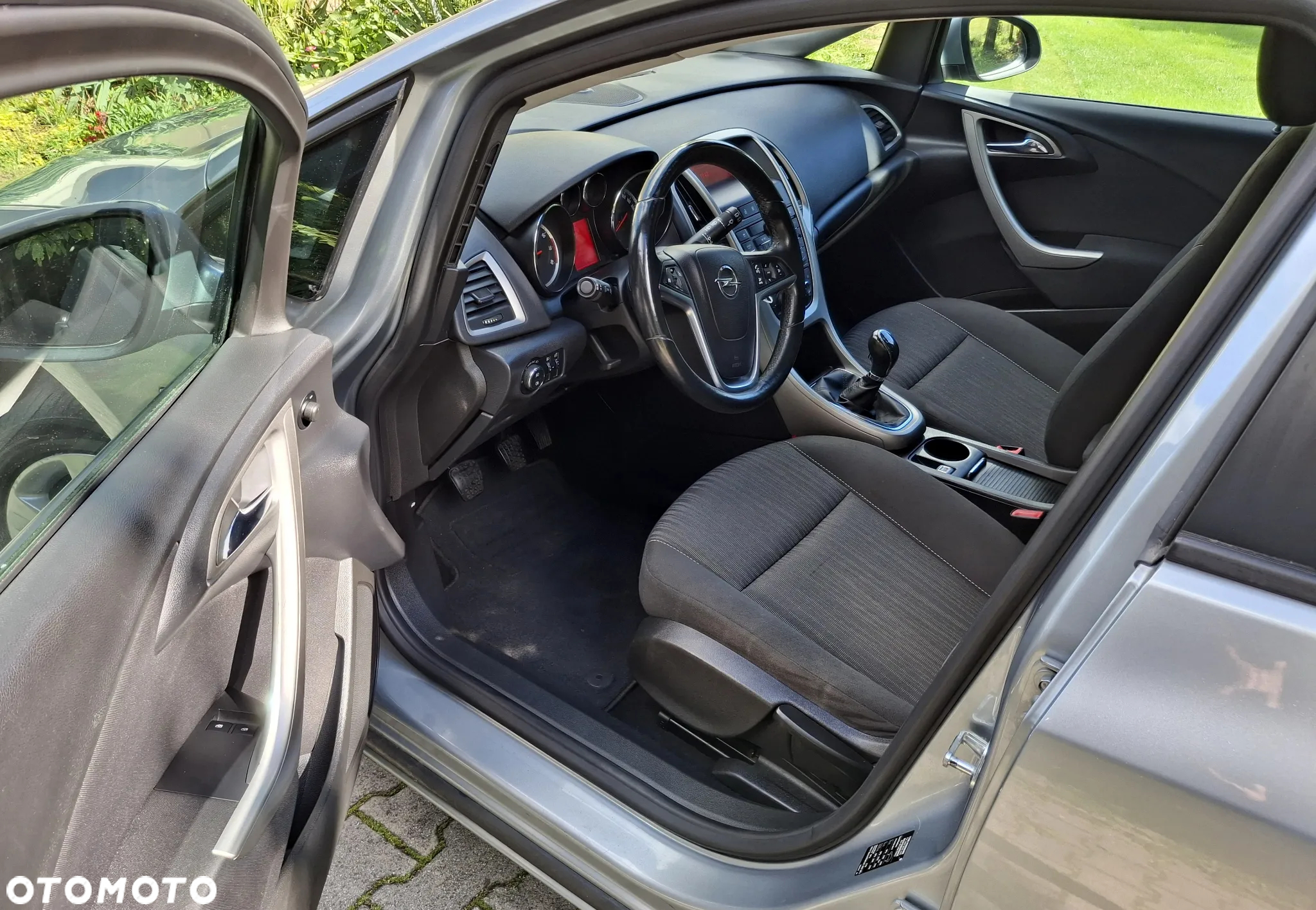 Opel Astra 1.4 Innovation - 11