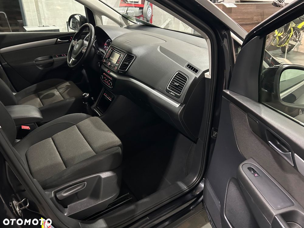 Volkswagen Sharan 2.0 TDI BlueMotion Technology Highline - 29