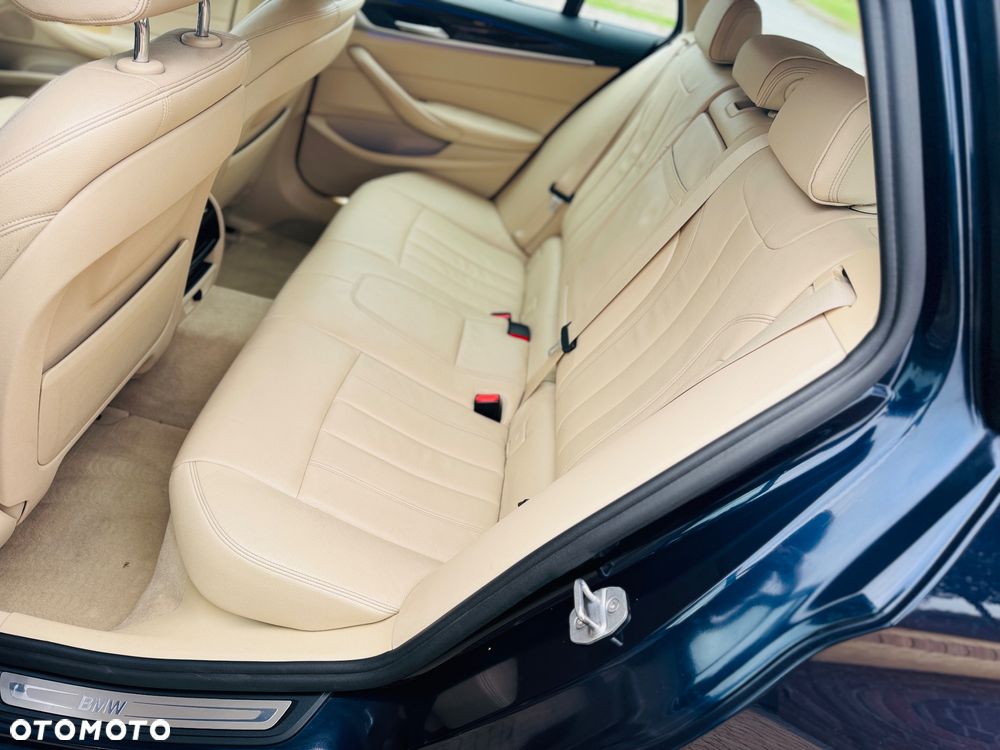 BMW Seria 5 520d Luxury Line sport - 18