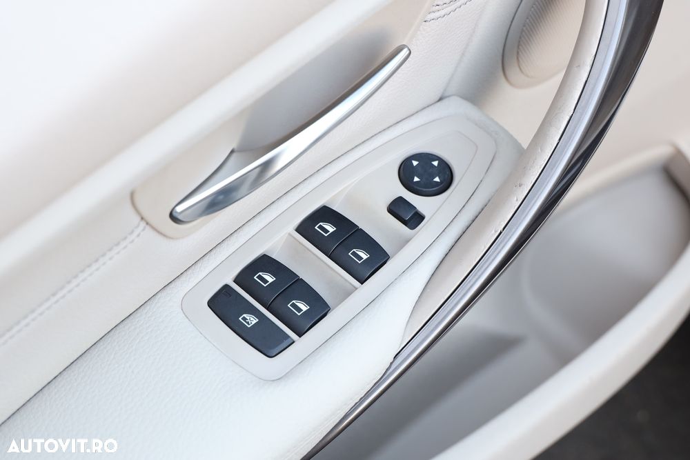 BMW Seria 3 318d Touring Modern Line - 22