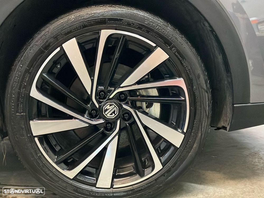 MG ZS 1.5 Hybrid+ Luxury - 22