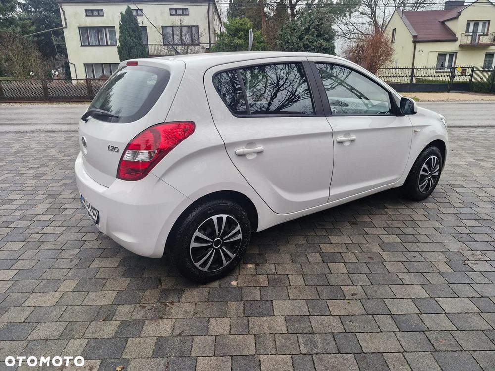 Hyundai i20 1.2 UEFA EURO 2012 Edition - 6