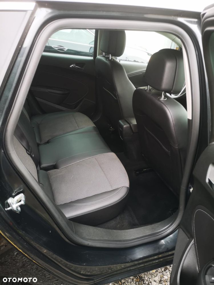 Opel Astra 1.4 Turbo Exklusiv - 22