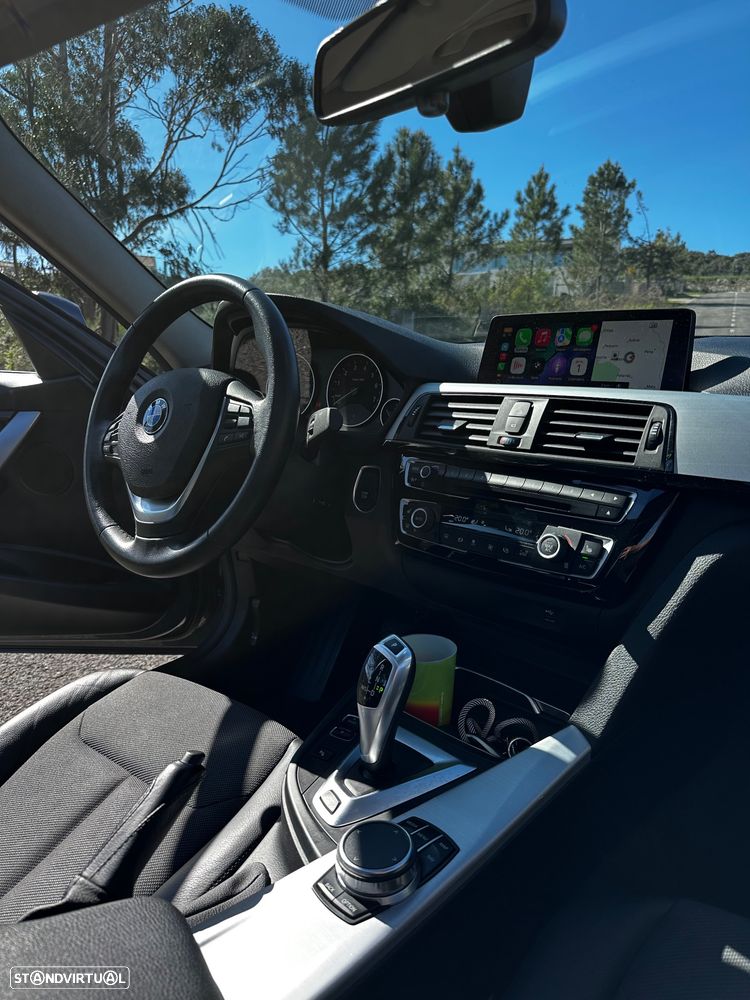 BMW 330 e iPerformance - 14
