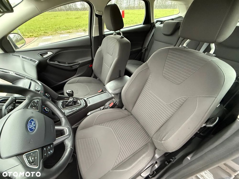 Ford Focus 1.0 EcoBoost Active - 13