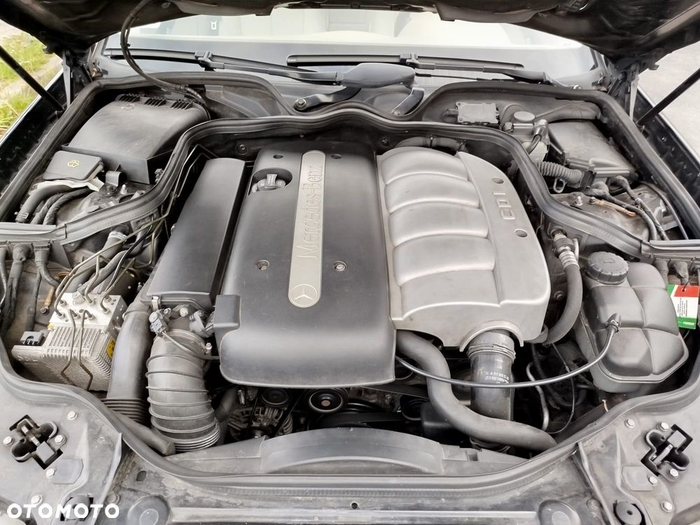 Mercedes-Benz Klasa E 220 CDI Classic - 9