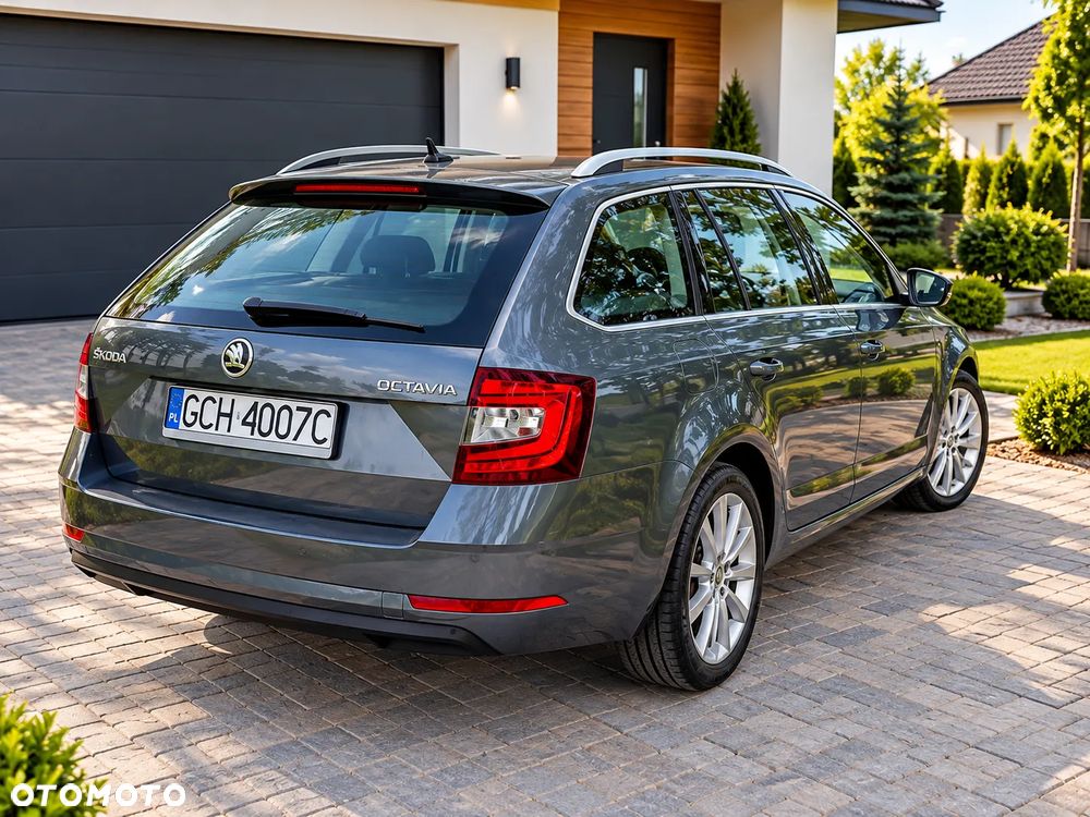 Skoda Octavia 2.0 TDI DSG Style - 4