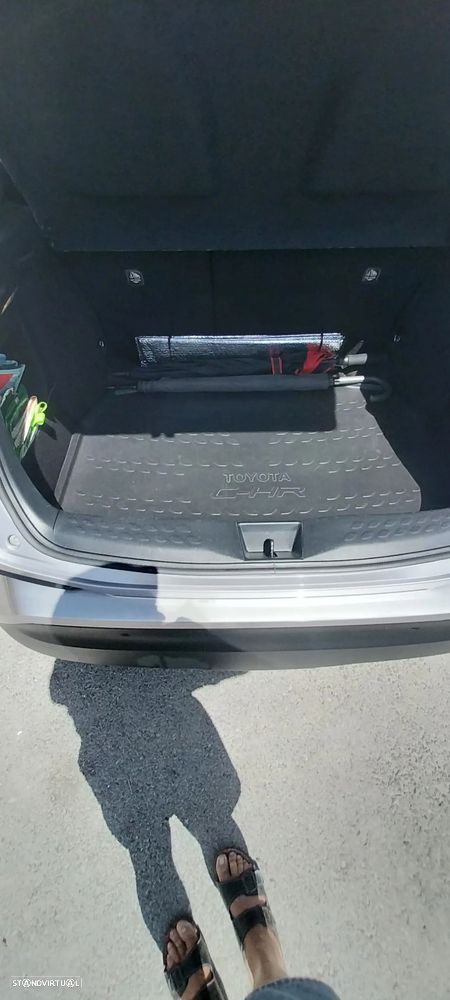 Toyota C-HR 1.8 HSD Exclusive+P.Luxury - 16