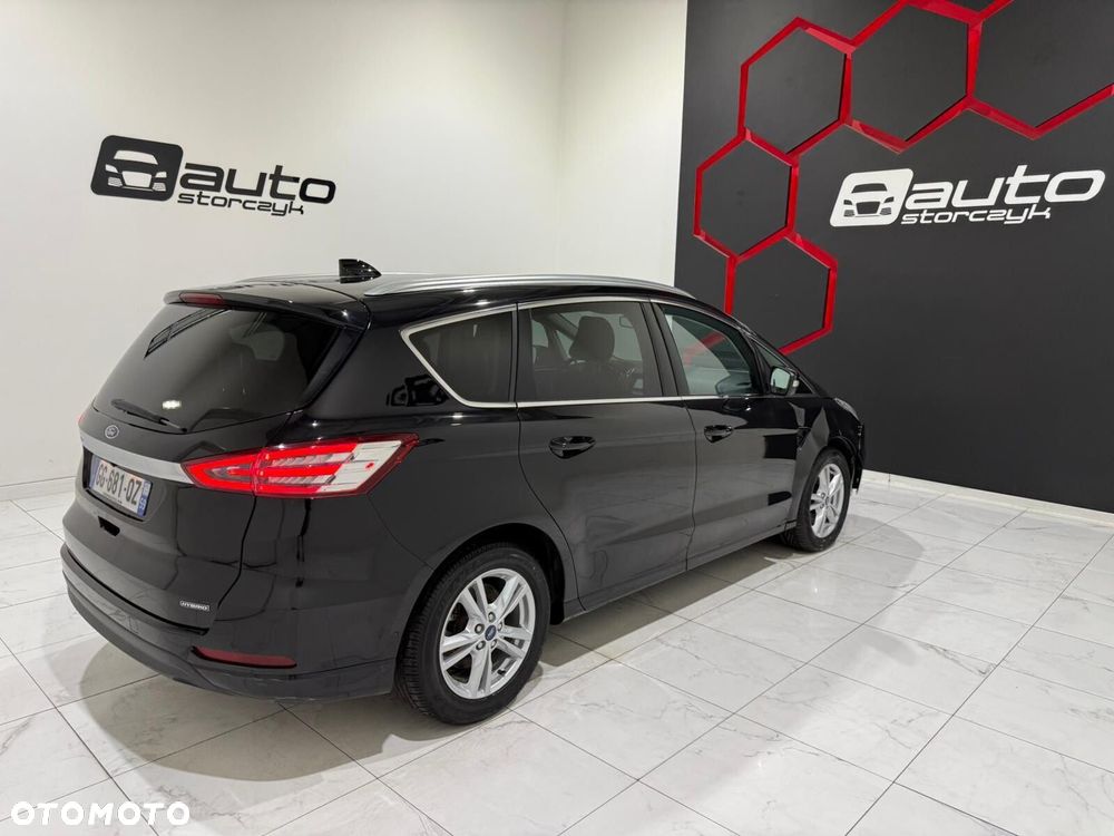 Ford S-Max - 22