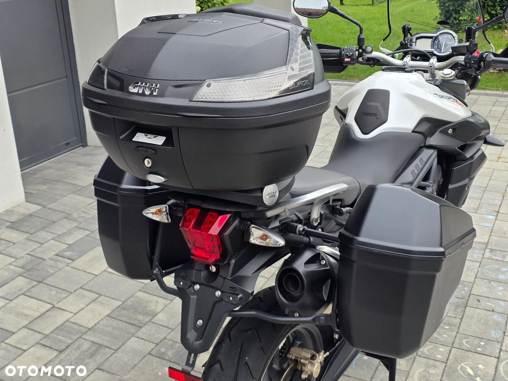 Triumph Tiger - 13