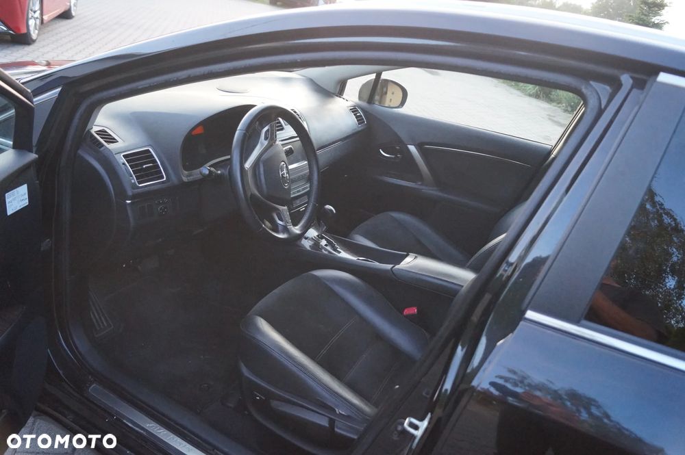 Toyota Avensis 2.0 Multidrive S Executive - 8