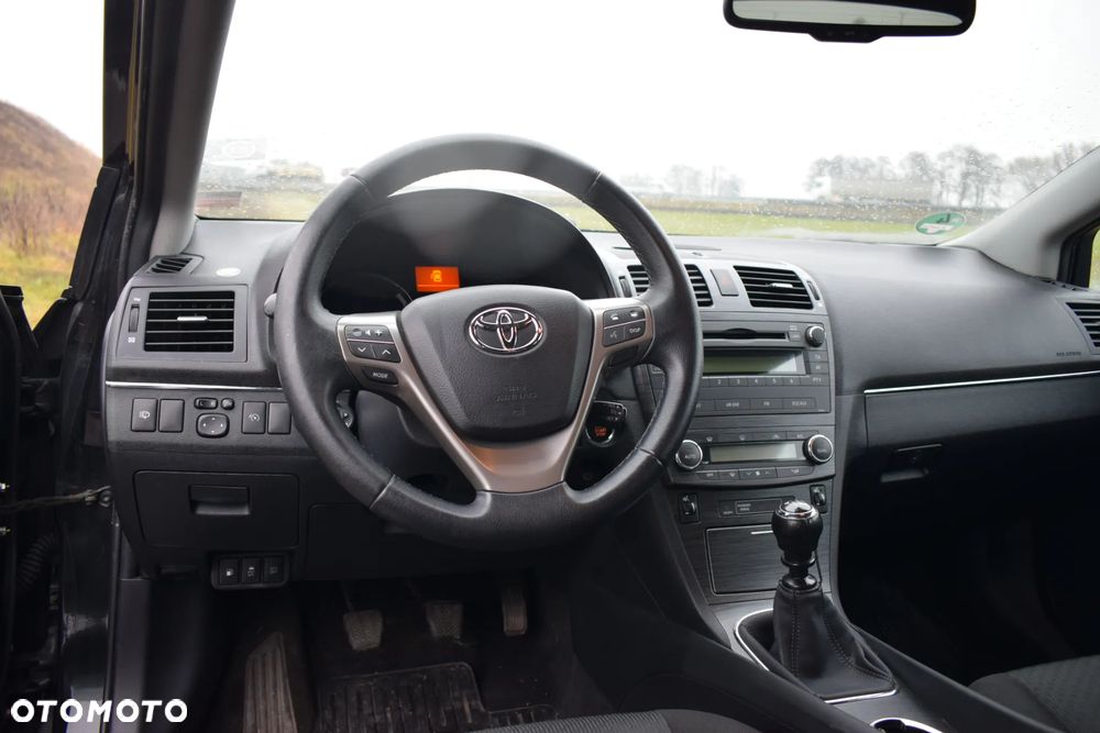 Toyota Avensis 2.2 D-CAT Executive - 17