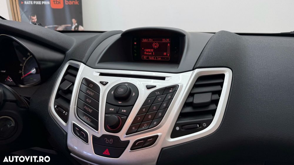 Ford Fiesta 1.6 TDCi Ghia - 19