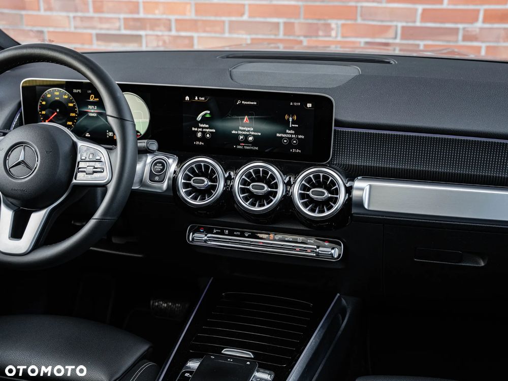 Mercedes-Benz GLB 220 d Progressive 8G-DCT - 33