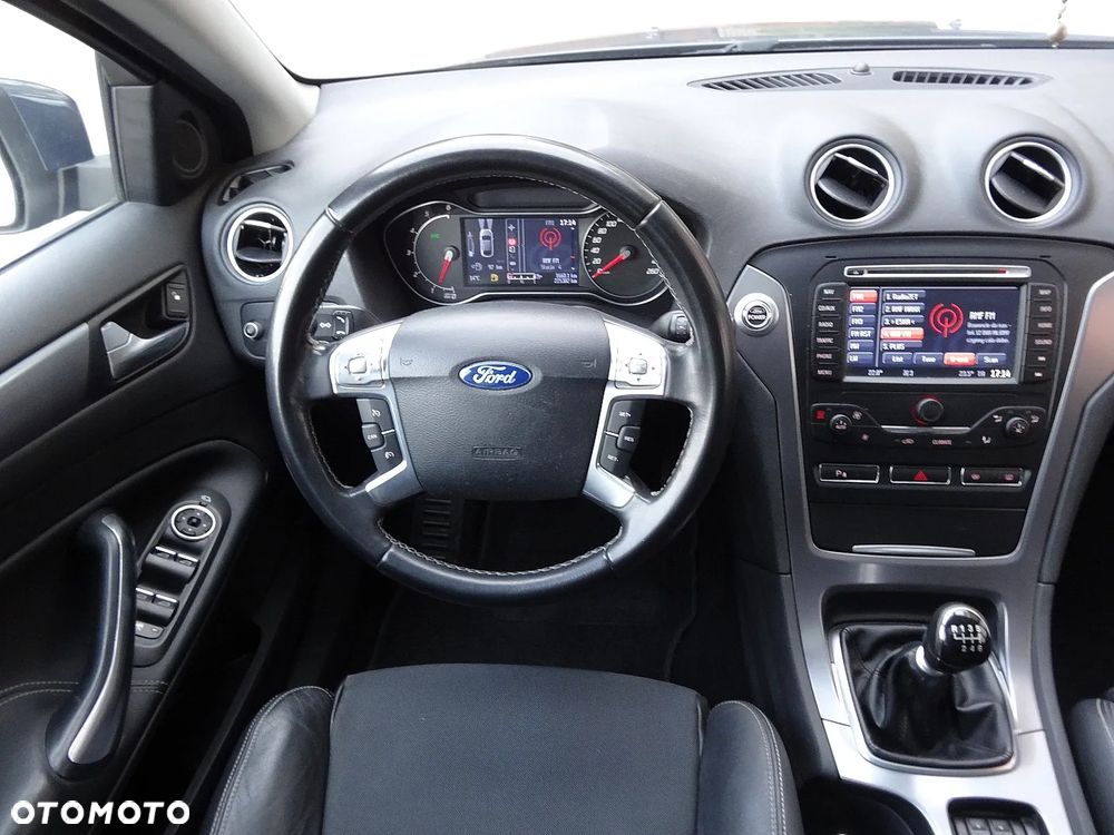Ford Mondeo 2.0 TDCi Titanium X - 22