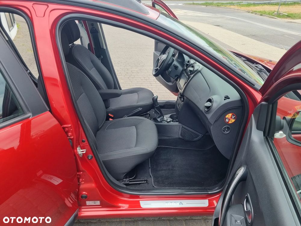 Dacia Logan SCe 75 Essential - 9
