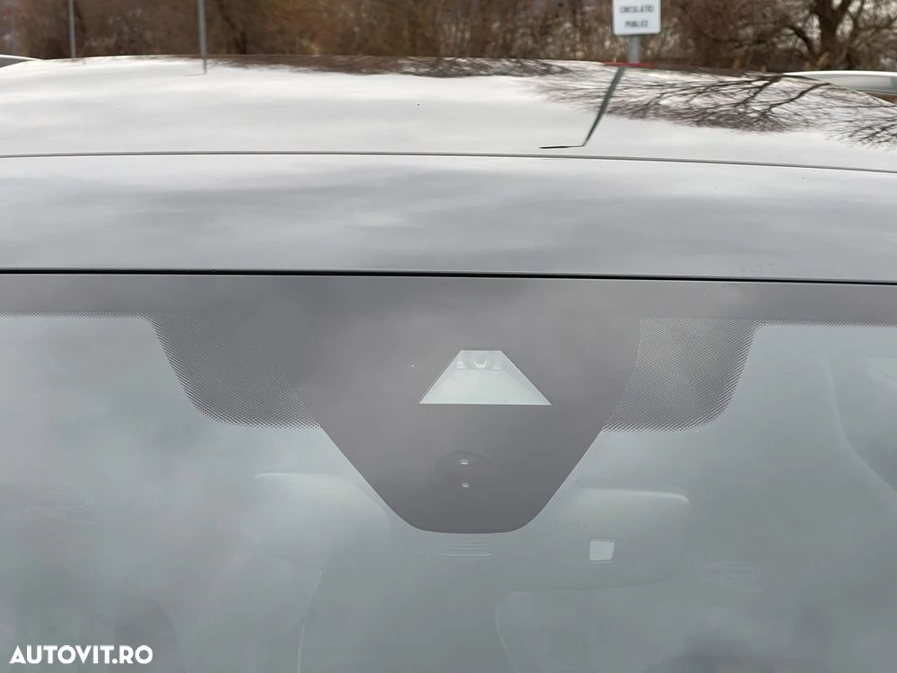 Volkswagen Golf 2.0 TDI SCR DSG R-Line - 31