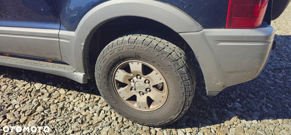 Mitsubishi Pajero - 15